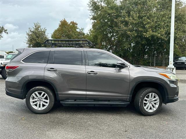 used 2016 Toyota Highlander car, priced at $15,980