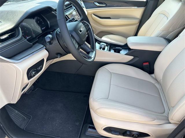 new 2025 Jeep Grand Cherokee L car, priced at $51,126