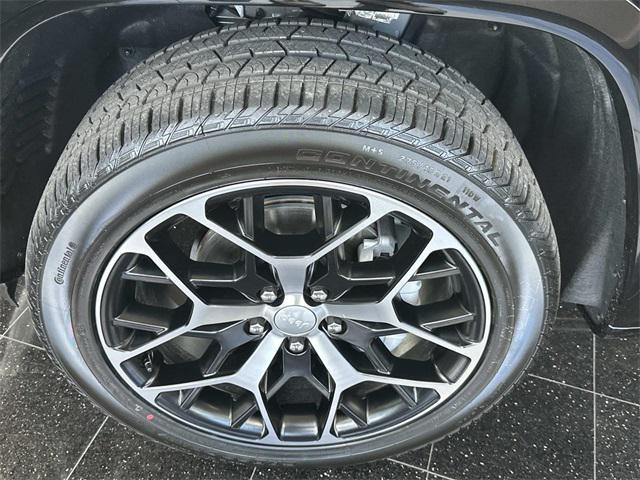 new 2025 Jeep Grand Cherokee car, priced at $63,611