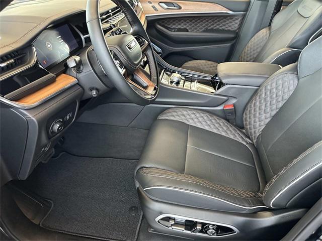 new 2025 Jeep Grand Cherokee car, priced at $63,611