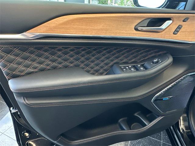 new 2025 Jeep Grand Cherokee car, priced at $63,611