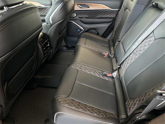 new 2025 Jeep Grand Cherokee car, priced at $63,611