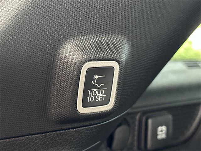 new 2025 Jeep Grand Cherokee car, priced at $63,611