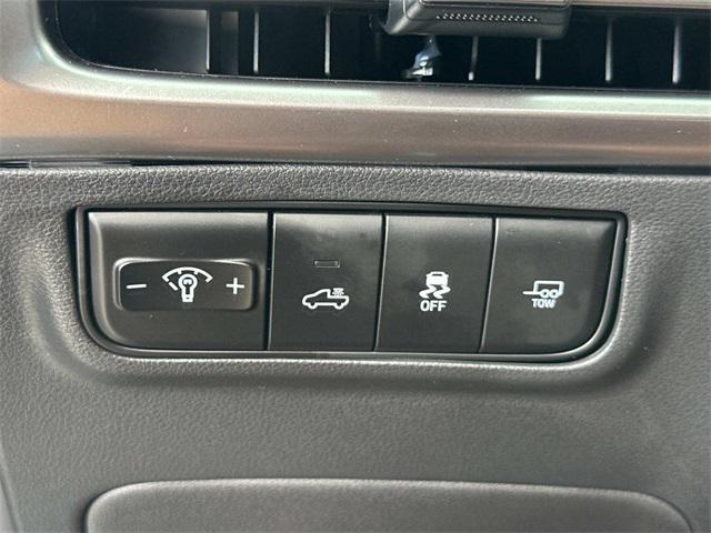 used 2025 Hyundai SANTA CRUZ car, priced at $38,750