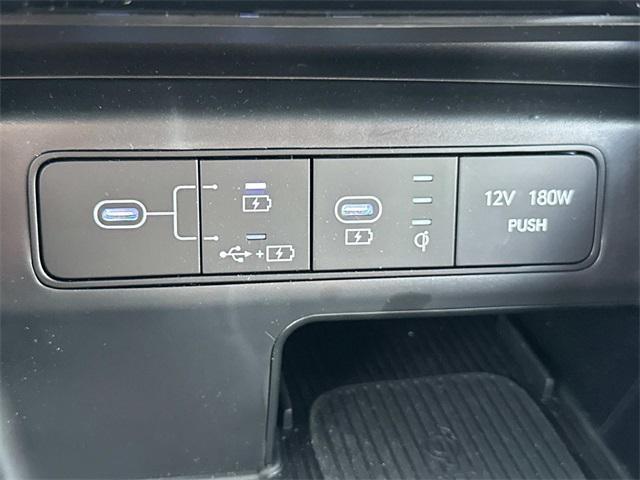 used 2025 Hyundai SANTA CRUZ car, priced at $38,750