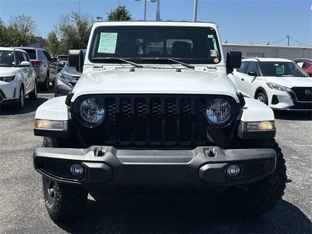 used 2022 Jeep Gladiator car, priced at $31,400