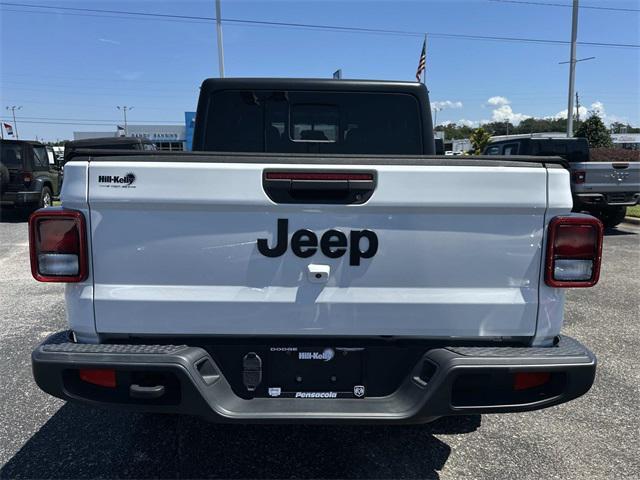 used 2022 Jeep Gladiator car, priced at $31,400