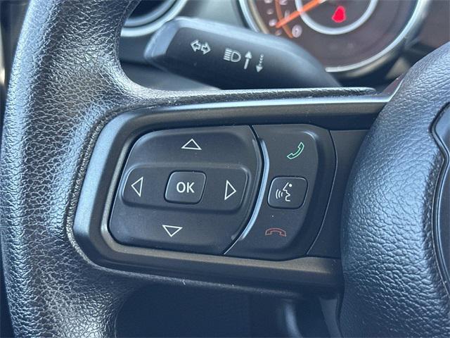used 2022 Jeep Gladiator car, priced at $31,400