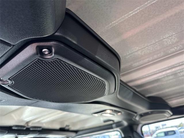 used 2022 Jeep Gladiator car, priced at $31,400