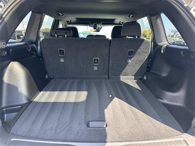 new 2025 Jeep Grand Cherokee car, priced at $38,517