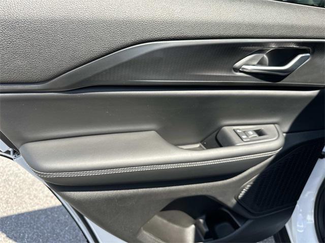 new 2025 Jeep Grand Cherokee car, priced at $38,517