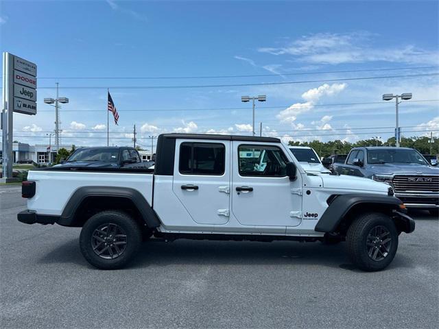 new 2025 Jeep Gladiator car, priced at $46,728