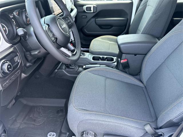new 2025 Jeep Gladiator car, priced at $46,728
