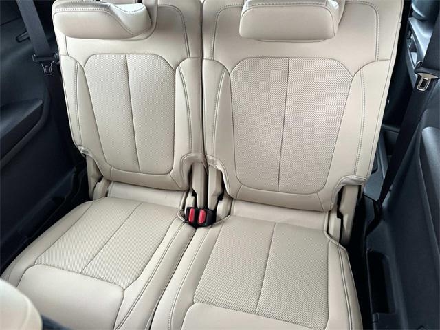 new 2025 Jeep Grand Cherokee L car, priced at $50,277