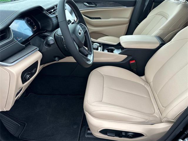 new 2025 Jeep Grand Cherokee L car, priced at $50,277