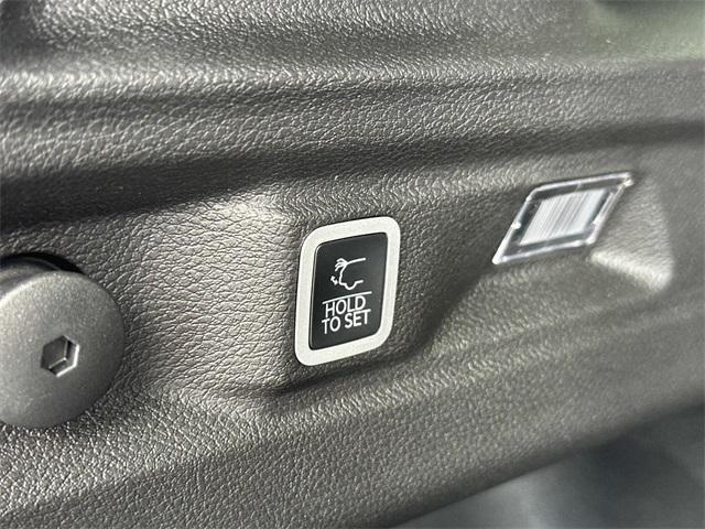 new 2025 Jeep Grand Cherokee L car, priced at $50,277