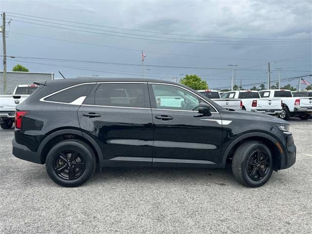 used 2022 Kia Sorento car, priced at $19,980