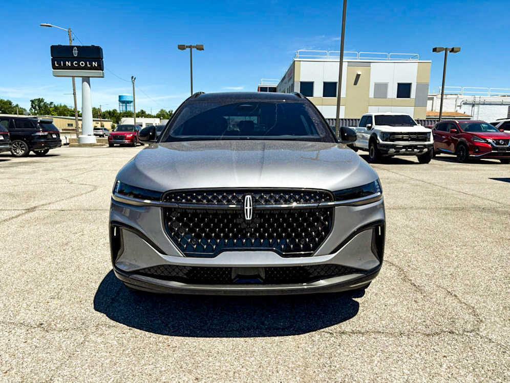 new 2025 Lincoln Nautilus car, priced at $61,328