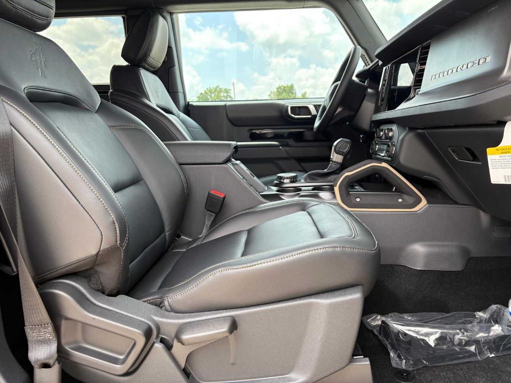 new 2025 Ford Bronco car, priced at $54,136