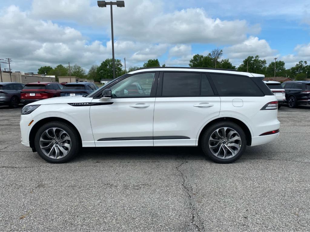 new 2025 Lincoln Aviator car, priced at $59,527