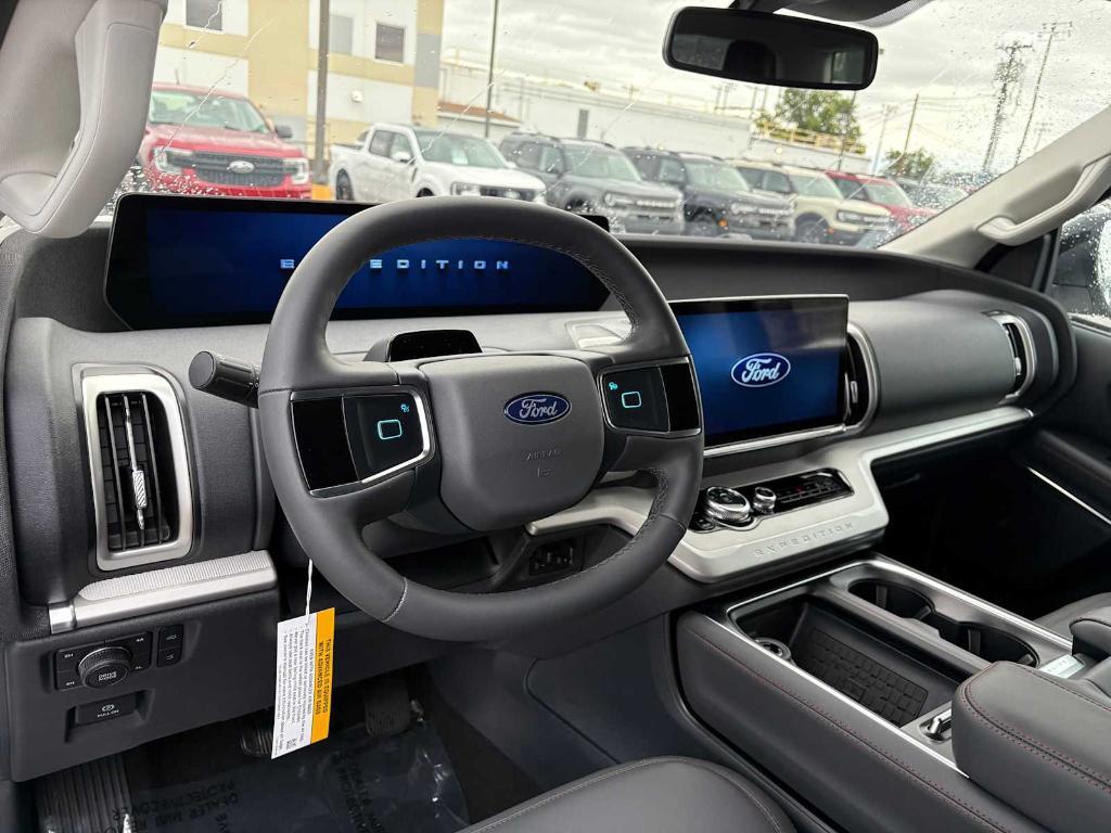 new 2025 Ford Expedition car, priced at $72,885