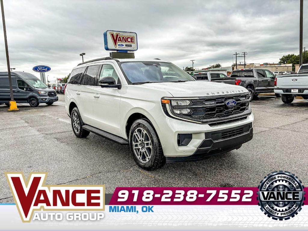 new 2025 Ford Expedition car, priced at $72,885