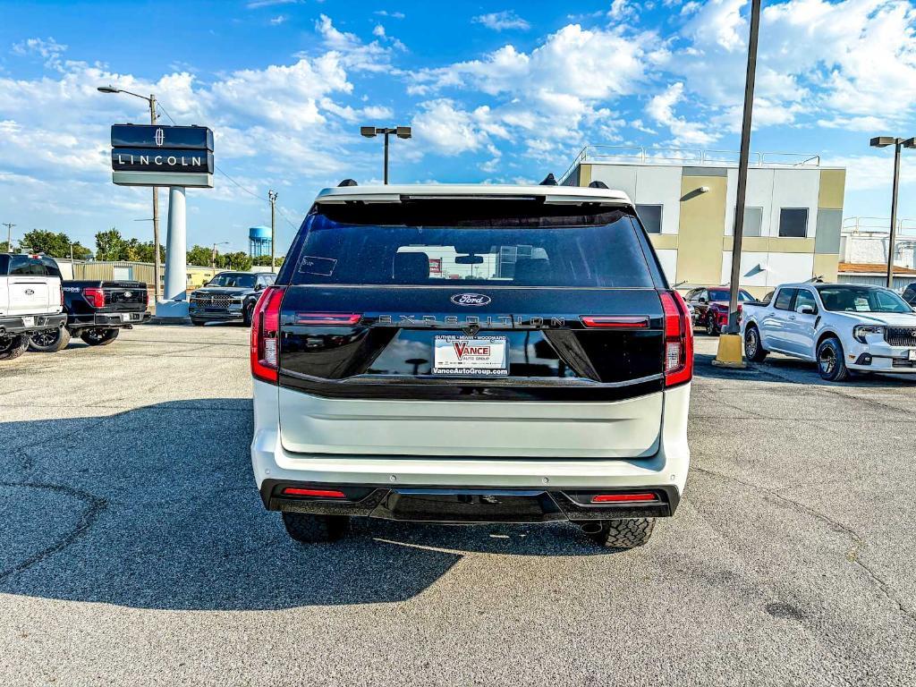 new 2025 Ford Expedition car, priced at $84,820