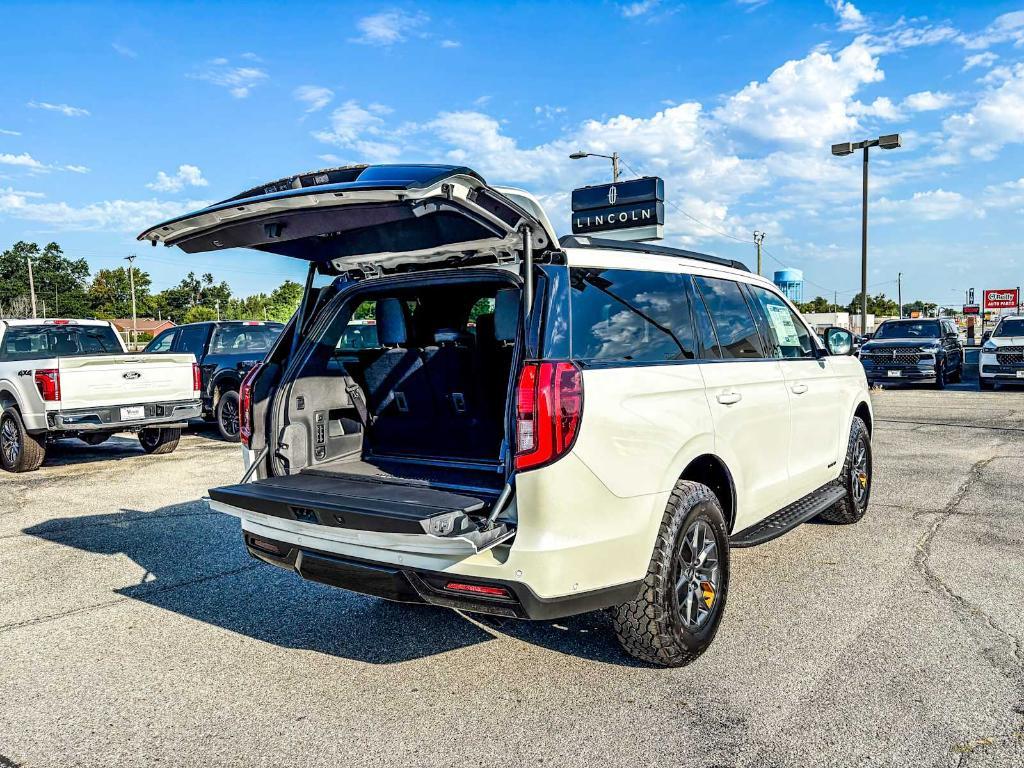 new 2025 Ford Expedition car, priced at $84,820