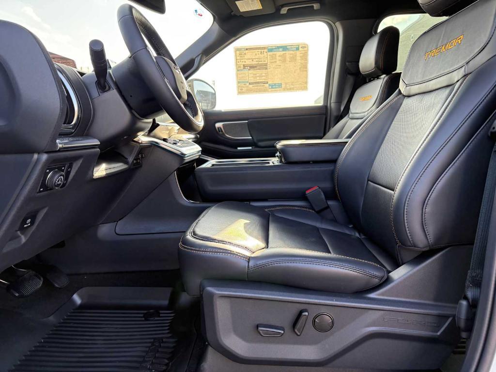 new 2025 Ford Expedition car, priced at $84,820