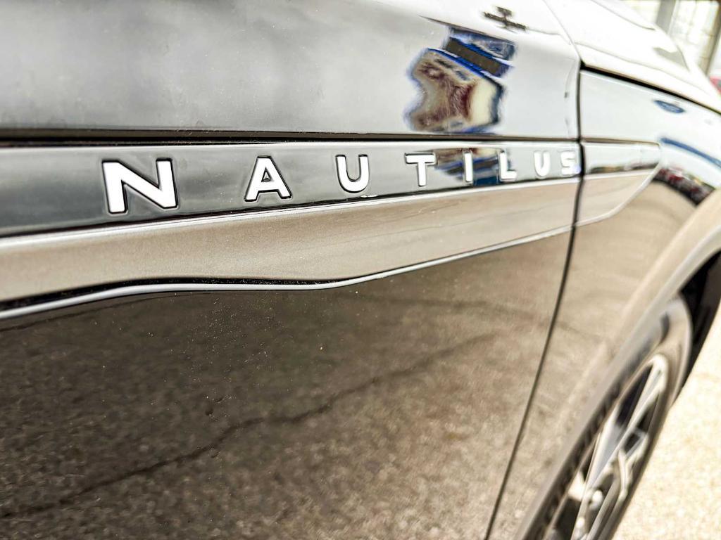 new 2025 Lincoln Nautilus car, priced at $55,423