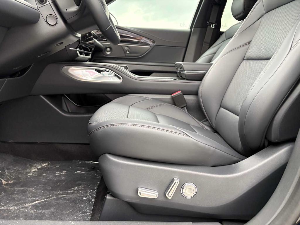new 2025 Lincoln Nautilus car, priced at $55,423