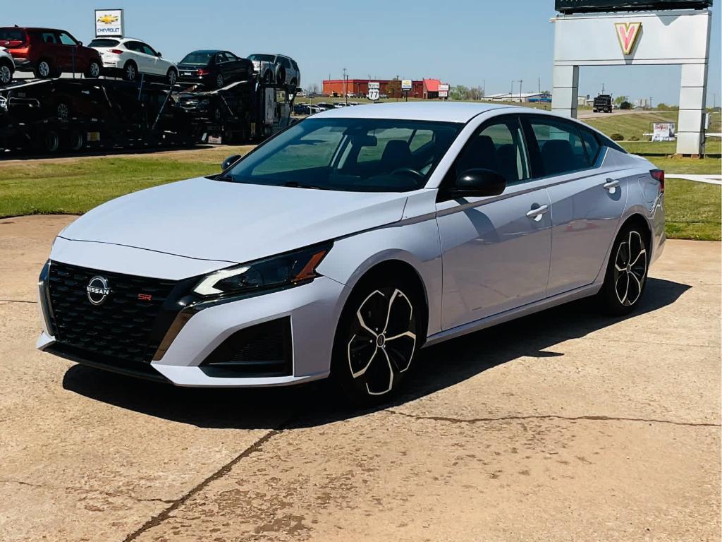 used 2023 Nissan Altima car, priced at $22,875
