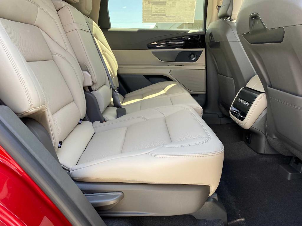 new 2025 Lincoln Nautilus car, priced at $55,453