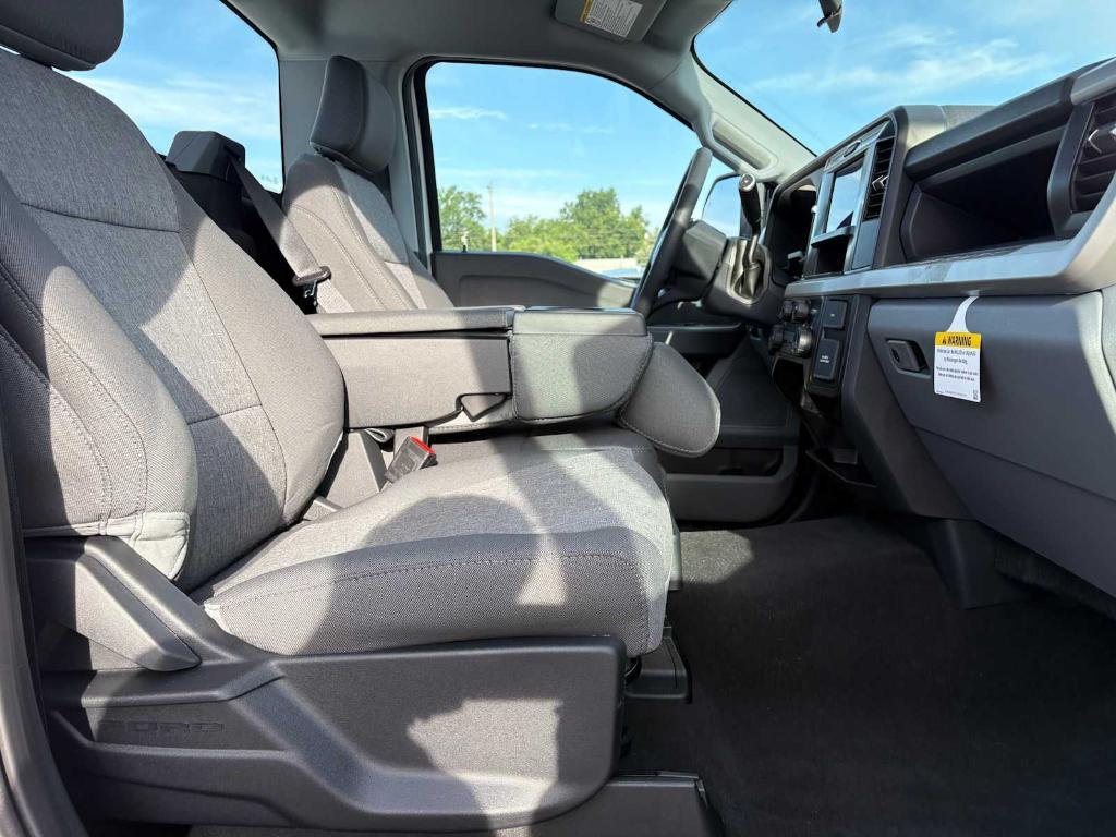 new 2025 Ford F-350 car, priced at $50,140