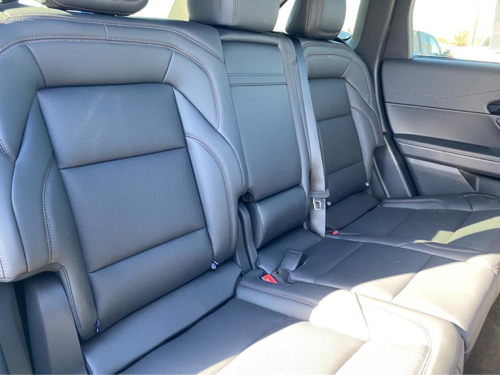 new 2025 Lincoln Nautilus car, priced at $50,803
