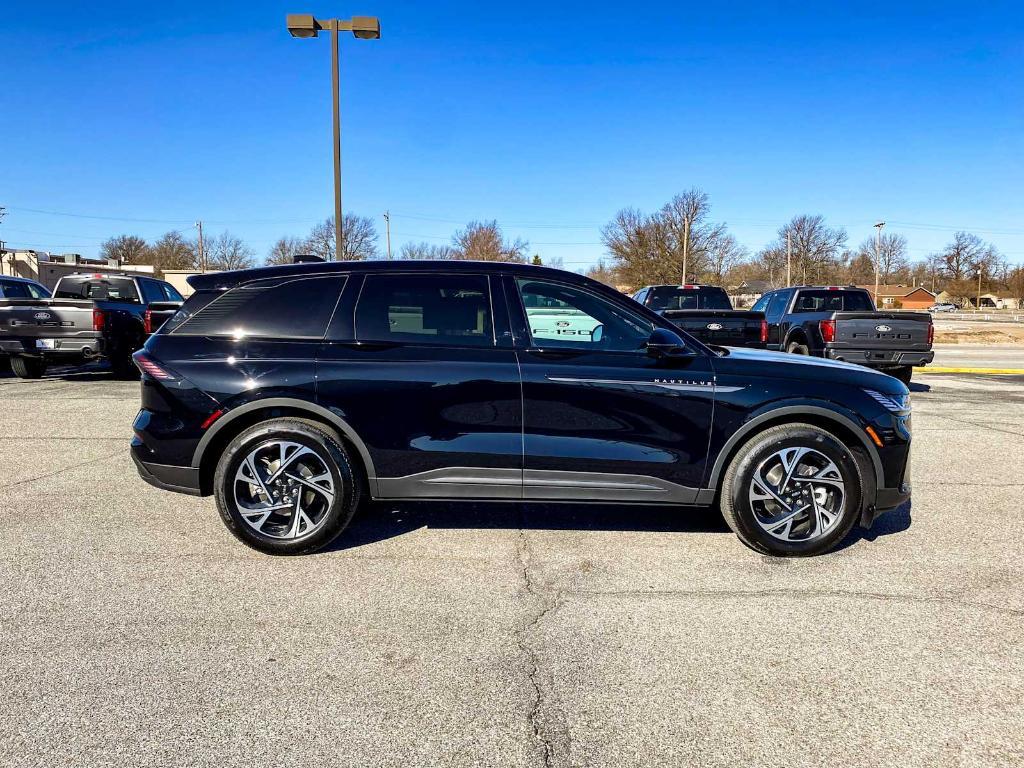 new 2025 Lincoln Nautilus car, priced at $50,803