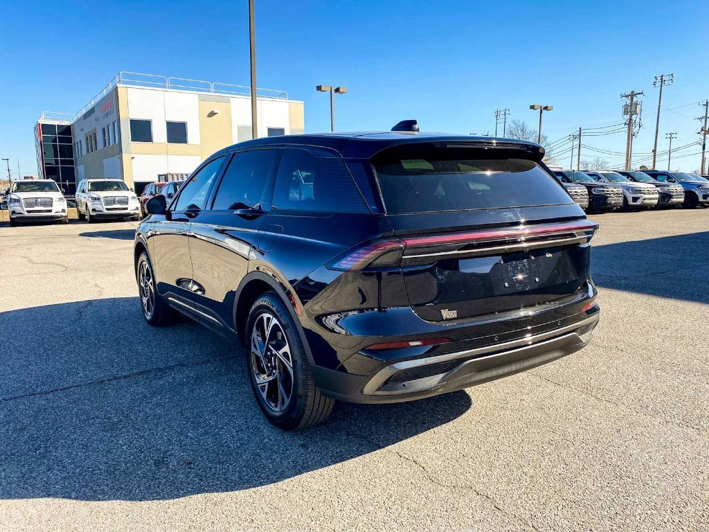 new 2025 Lincoln Nautilus car, priced at $50,803