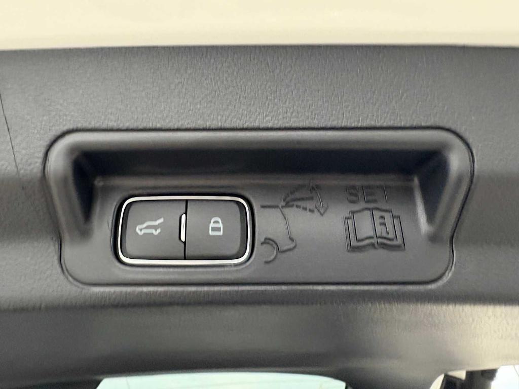 new 2025 Ford Explorer car, priced at $58,480