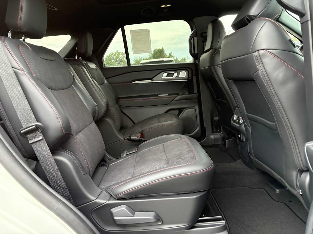 new 2025 Ford Explorer car, priced at $58,480