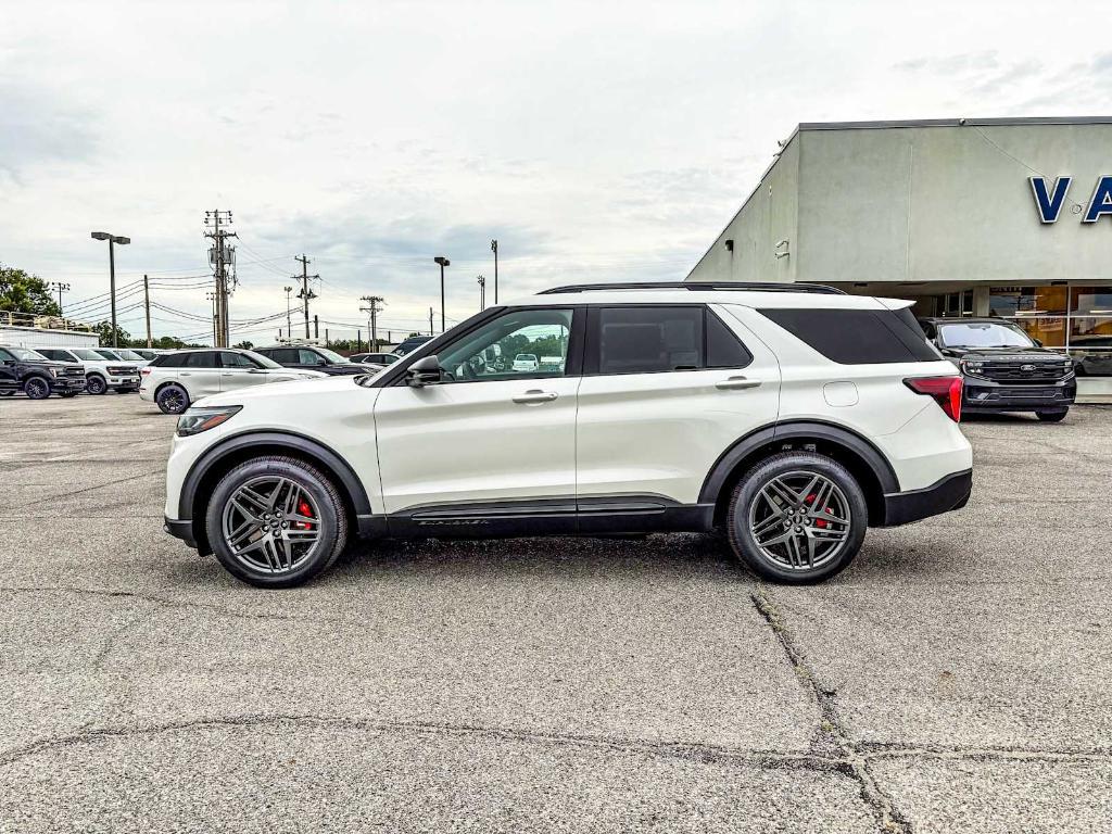 new 2025 Ford Explorer car, priced at $58,480