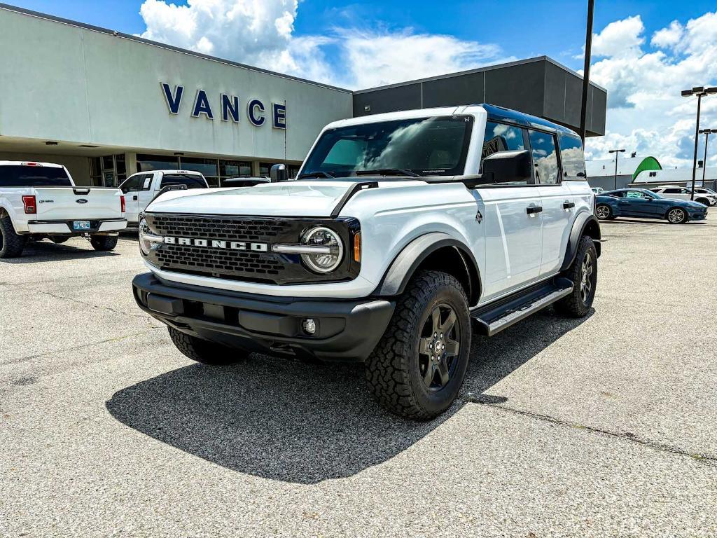 new 2025 Ford Bronco car, priced at $51,117