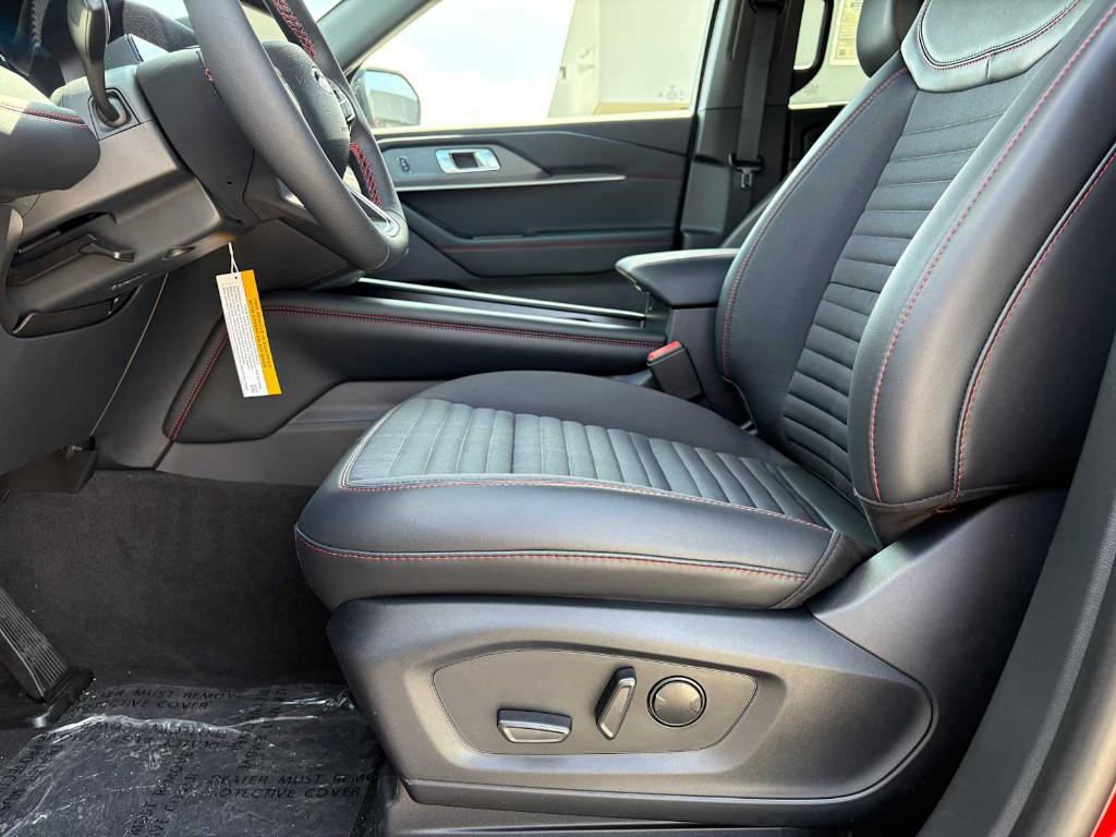 new 2025 Ford Explorer car, priced at $46,165