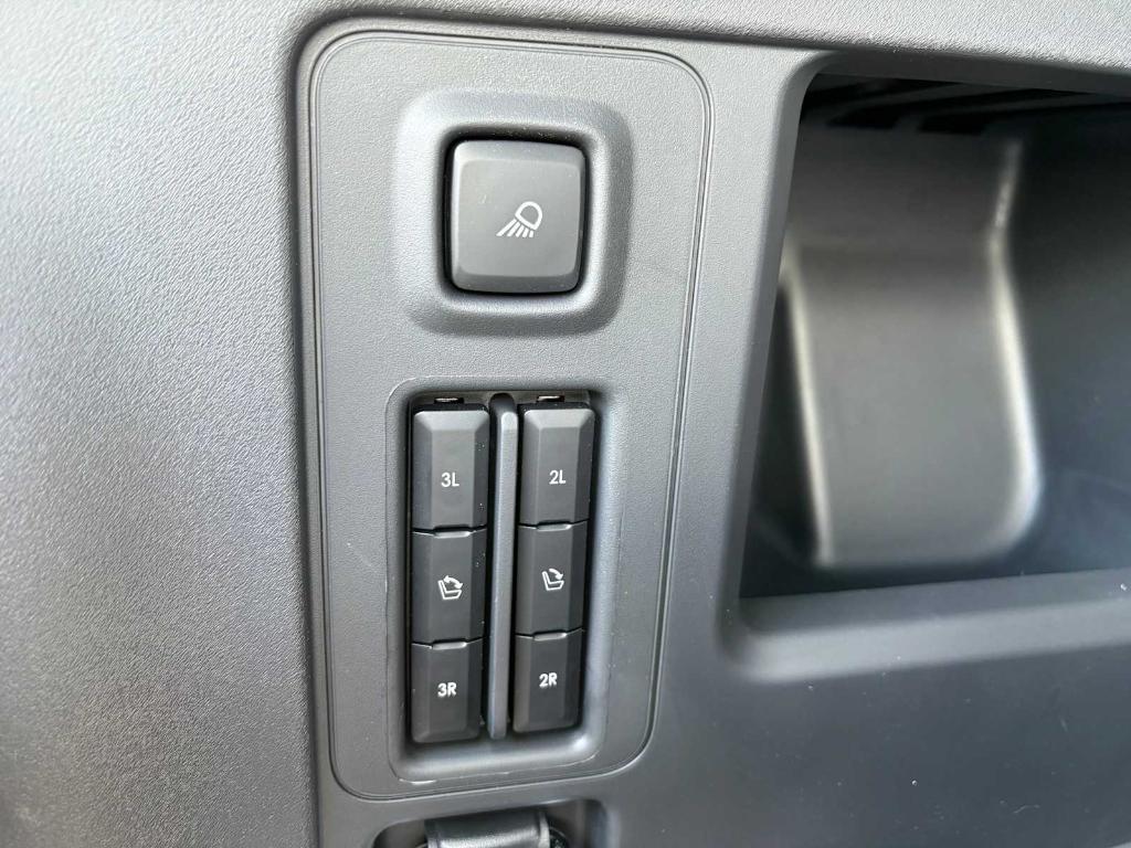 new 2025 Lincoln Navigator car, priced at $105,875