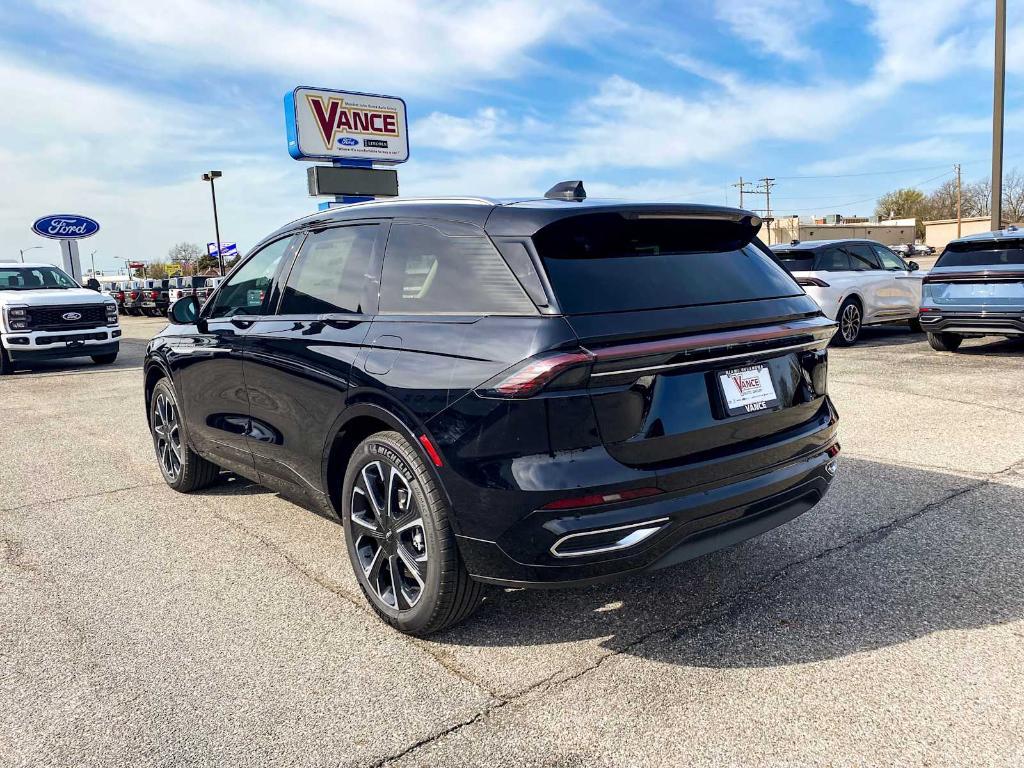 new 2025 Lincoln Nautilus car, priced at $56,528