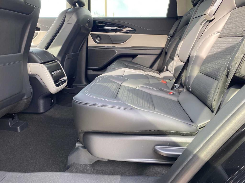 new 2025 Lincoln Nautilus car, priced at $56,528