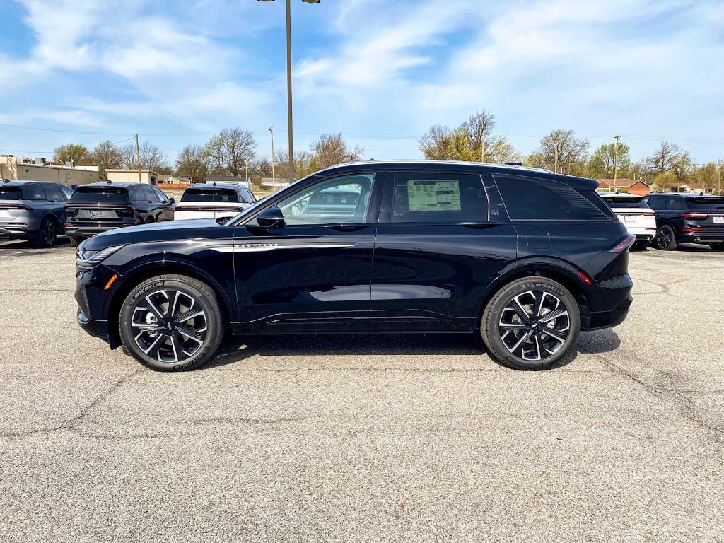 new 2025 Lincoln Nautilus car, priced at $56,528