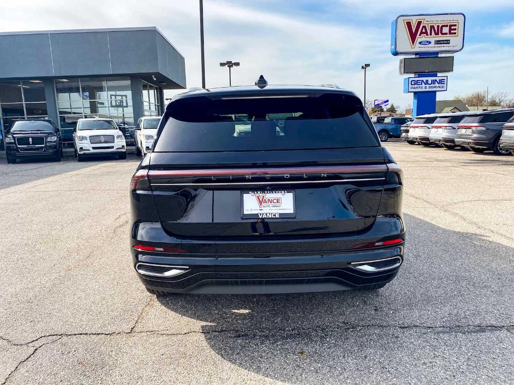 new 2025 Lincoln Nautilus car, priced at $56,528