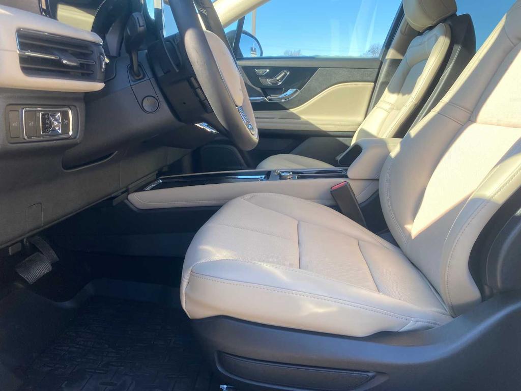 new 2025 Lincoln Corsair car, priced at $45,576