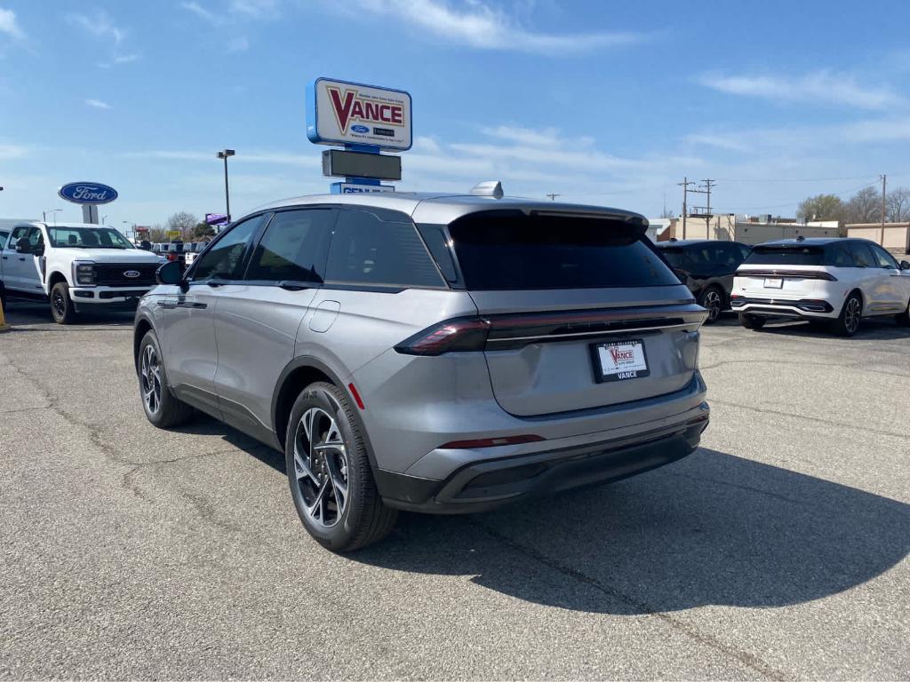 new 2025 Lincoln Nautilus car, priced at $51,433