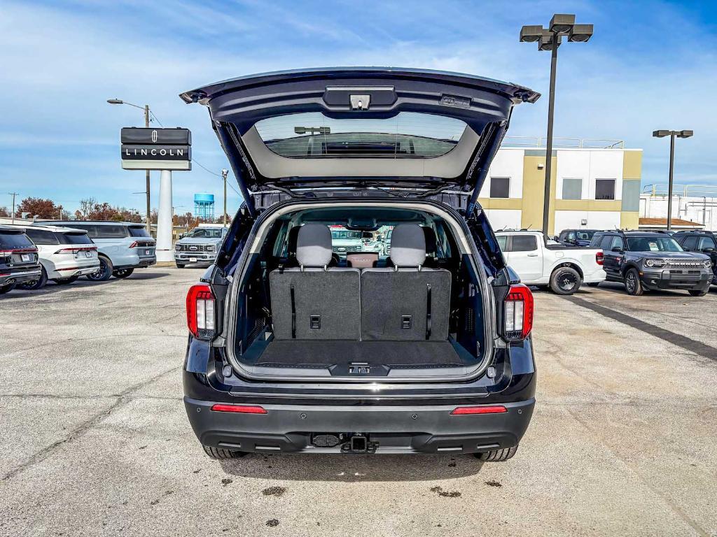 new 2026 Ford Explorer car, priced at $39,780